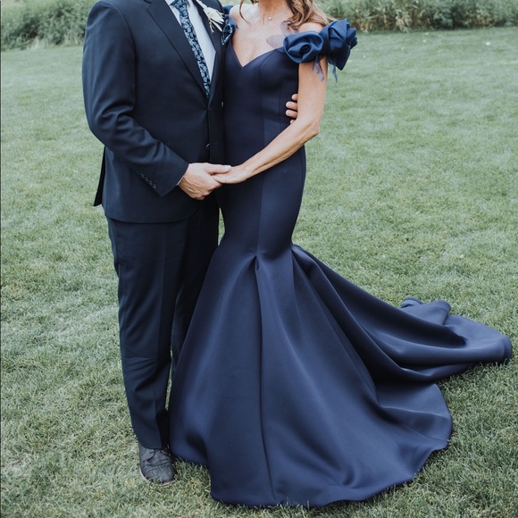 Rosette Accent Off Shoulder Scuba Mermaid Gown - Picture 2 of 6